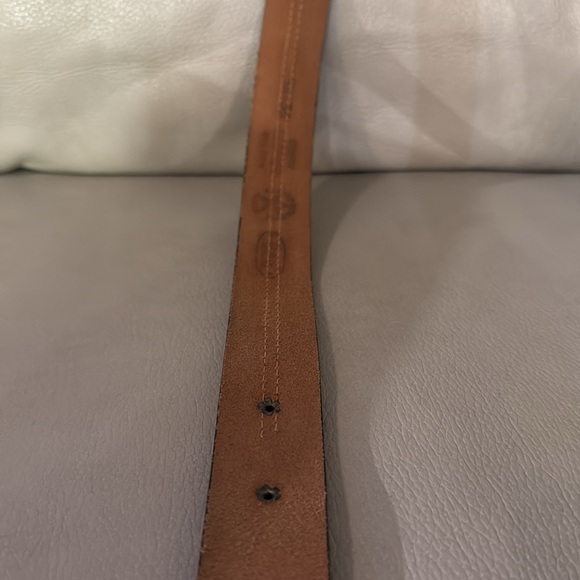 Men’s Lee leather belt preowned size 34-36. Bundle to save shipping. USA NYC Lee - Picture 10 of 16